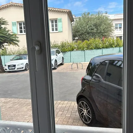 Nice T2 With Parking Close To The Sea شقة